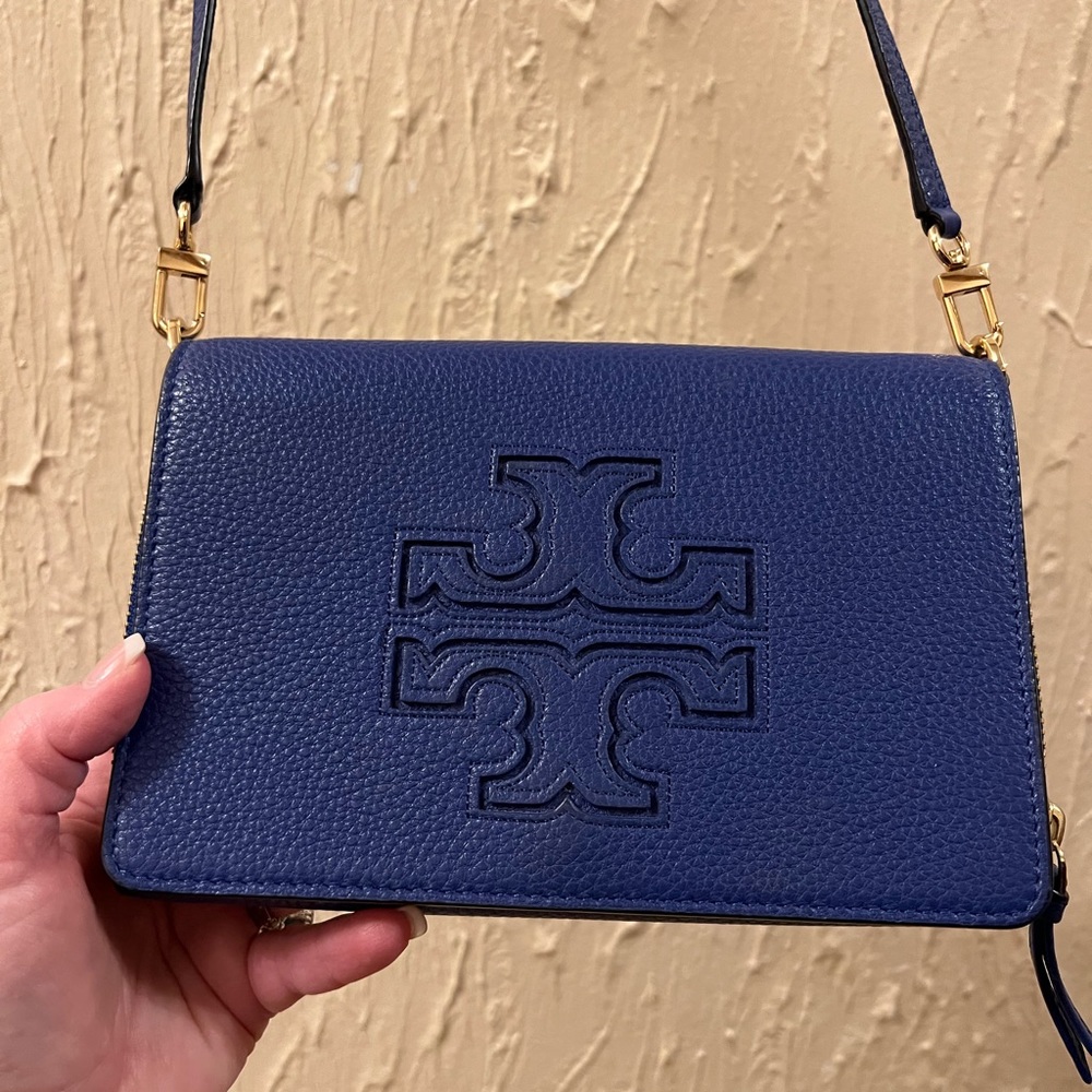 Excellent used condition Tory Burch, royal blue Crossbody